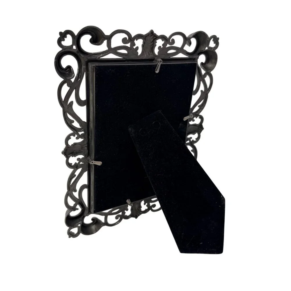 Vintage Ornate Pewter Tone Scroll‎ Photo Frame Heavy Metal Holds 5x7